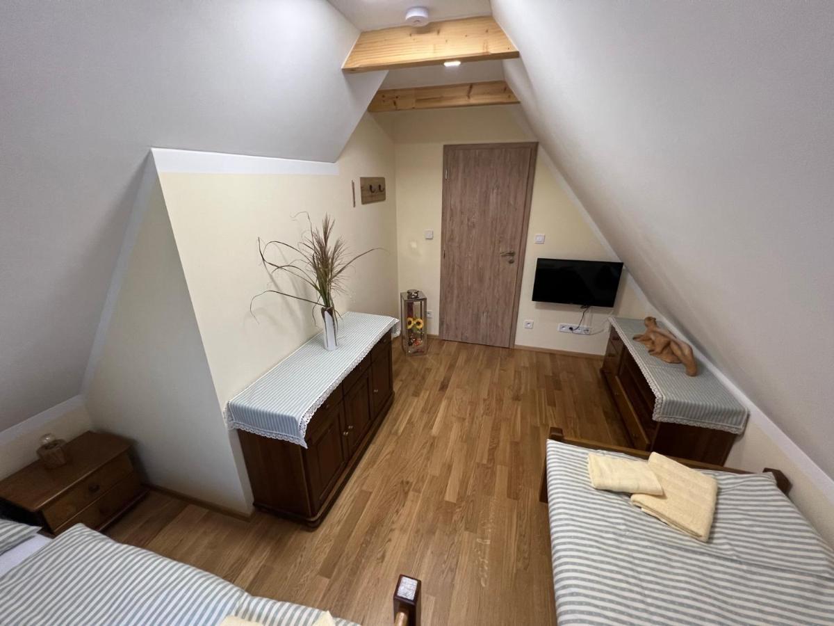 Ubytovani Arrow Lesna  Exterior photo
